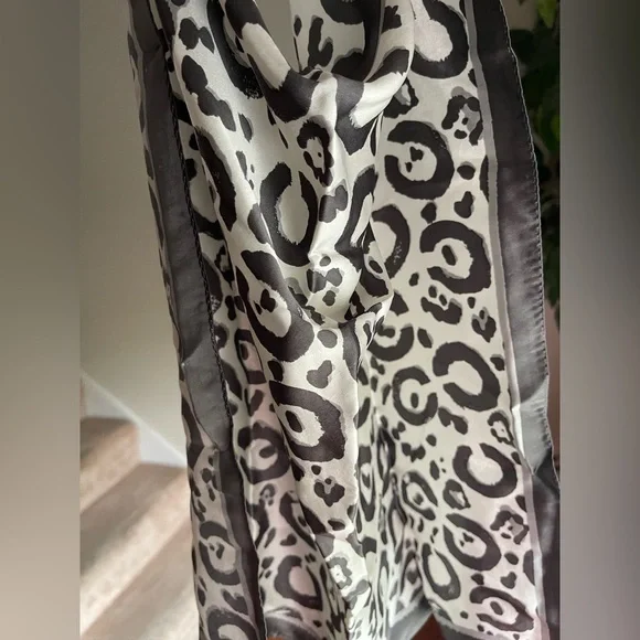 Coach Black and Gray Monochrome Animal Print 100 % Silk Scarf w/Gift Box - Picture 5 of 9